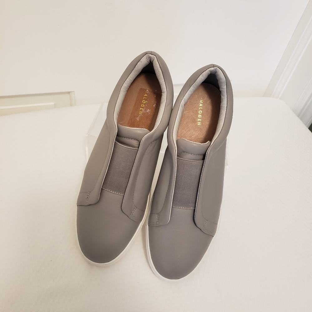 Halogen Carmen Womens Grey Leather Slip On Size 8.5M Casual, Stylish - Picture 3 of 10